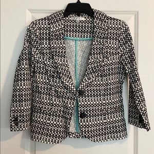 CAbI cropped black/white stretch blazer Sz 2